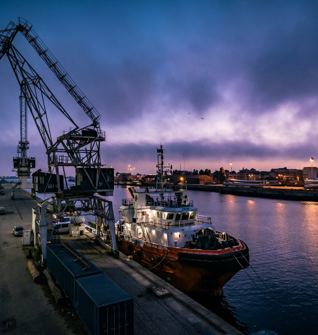 maksym-kaharlytskyi-kDVaFjoQf4M-unsplash